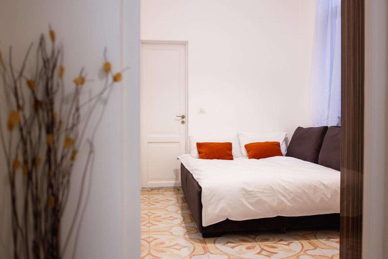 Eat It Cozy Downtown Apartments Oradea Exterior foto